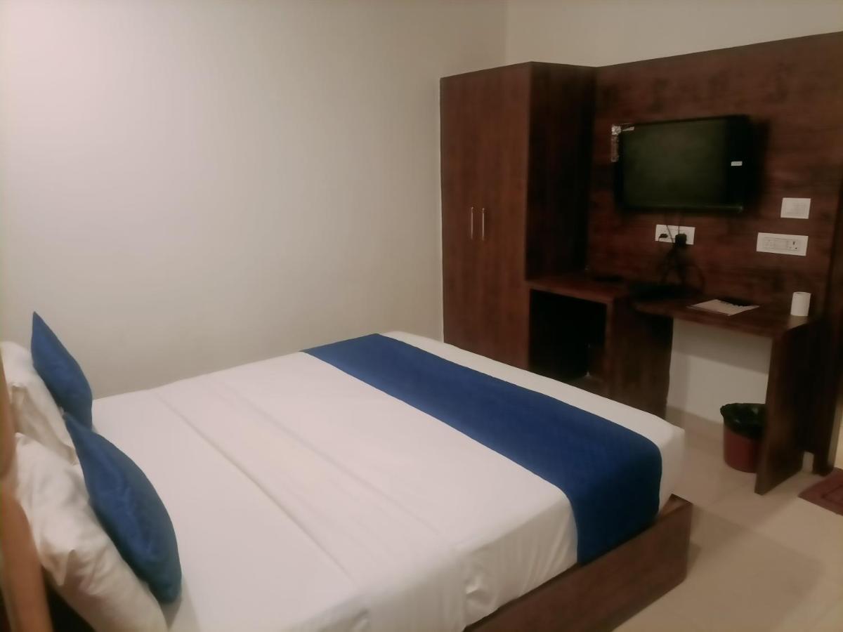 Hotel Le Mount Near Igi Airport New Delhi Eksteriør bilde
