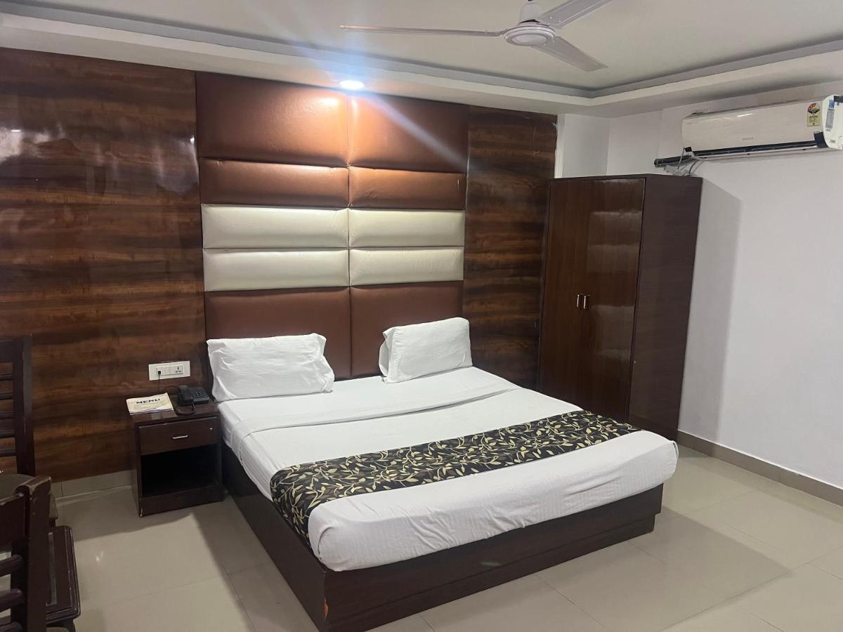 Hotel Le Mount Near Igi Airport New Delhi Eksteriør bilde