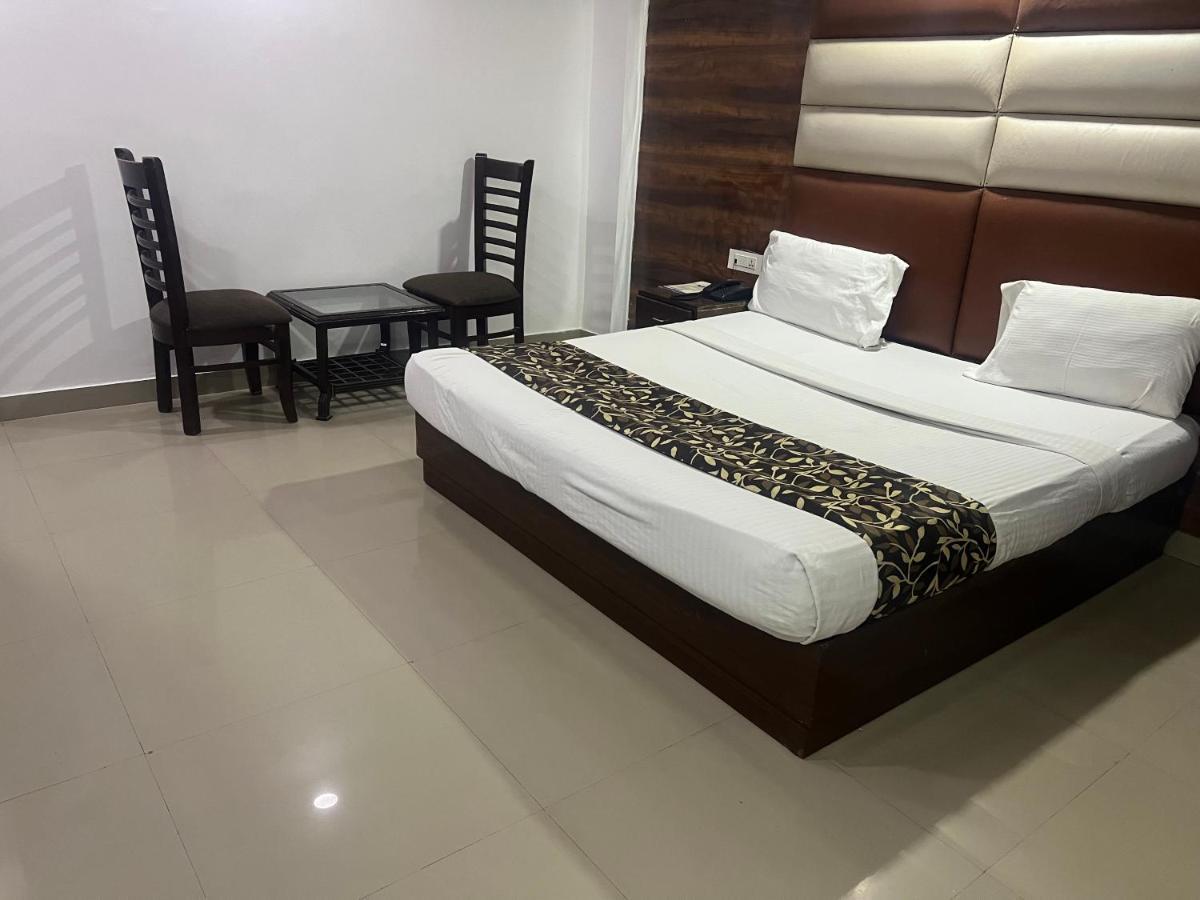 Hotel Le Mount Near Igi Airport New Delhi Eksteriør bilde